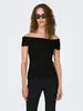 Top de tejido muy agradable con los hombros al aire.
Composición: 75% Viscosa, 20% Algodón y 5% Elastano.
Se recomienda lavar a mano o en lavadora hasta 30º. No usar lejía, planchar suavemente del revés hasta 110º y no usar secadora.