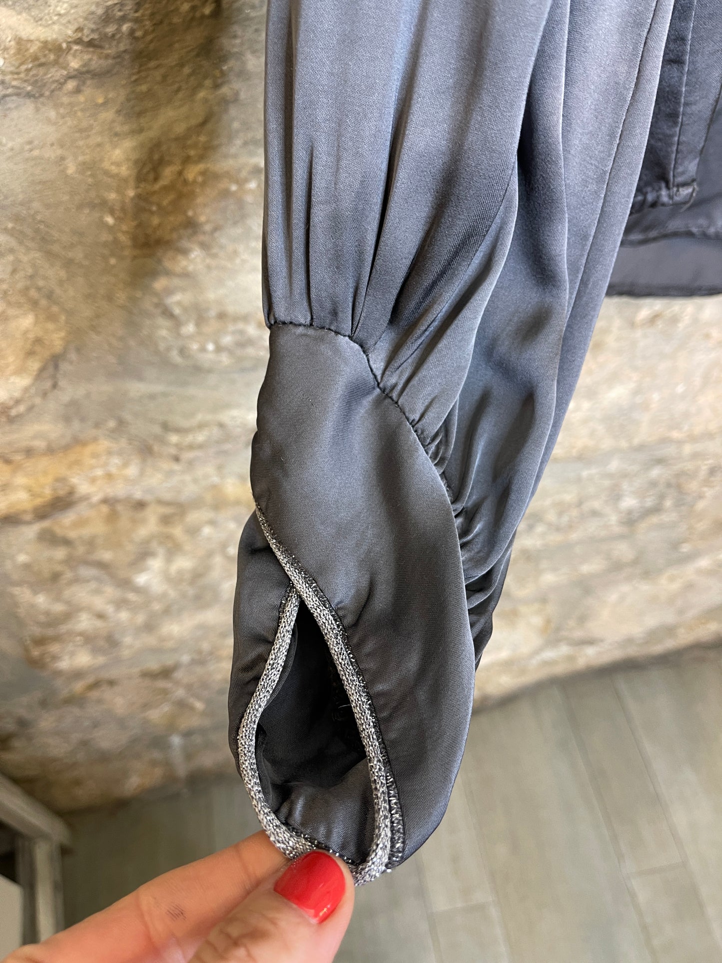 Blusa Satén manga larga ATIPYCA