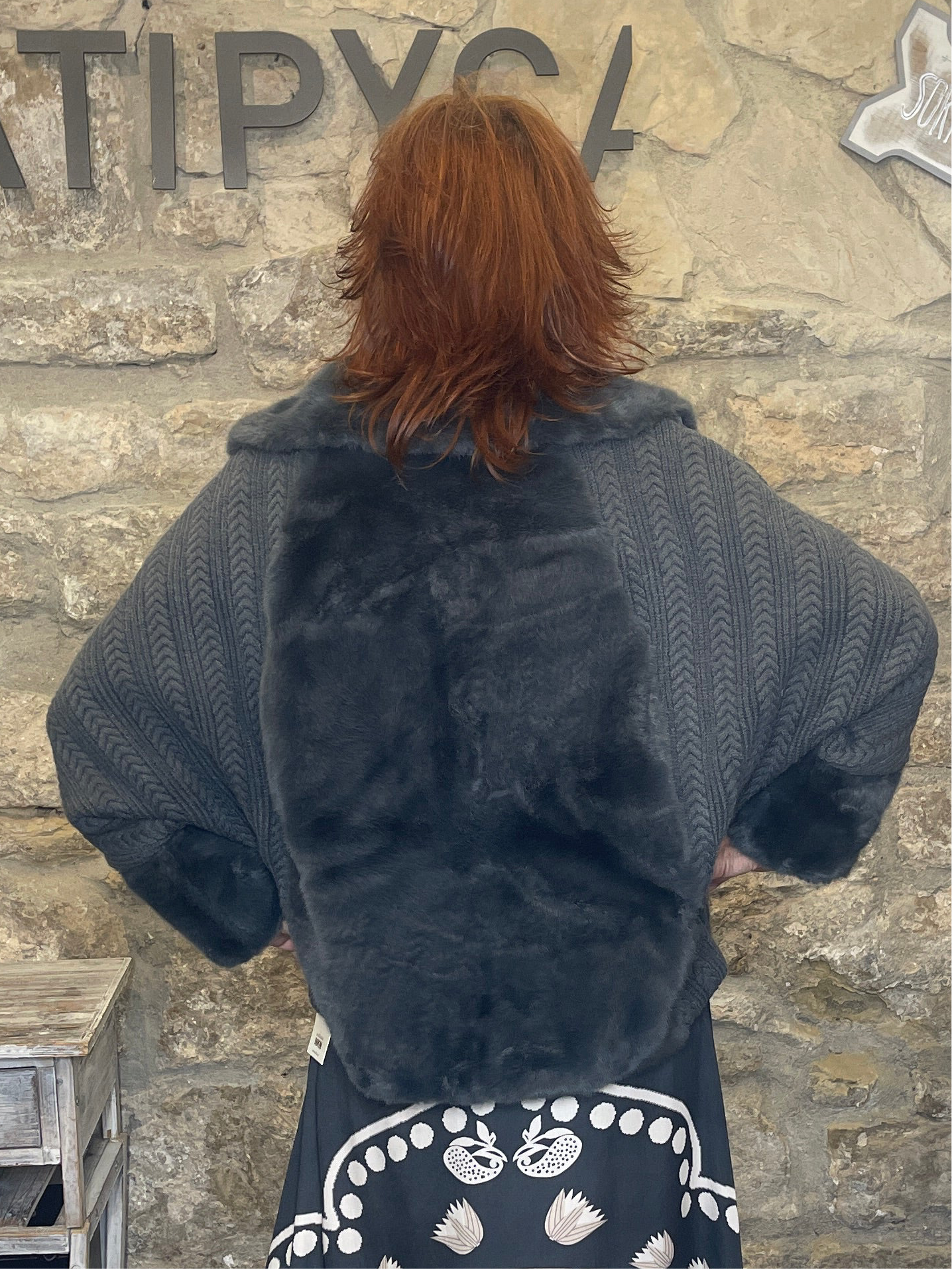 Abrigo de NKN ideal para invierno Compra abrigos Online en color azul con punto y pelo