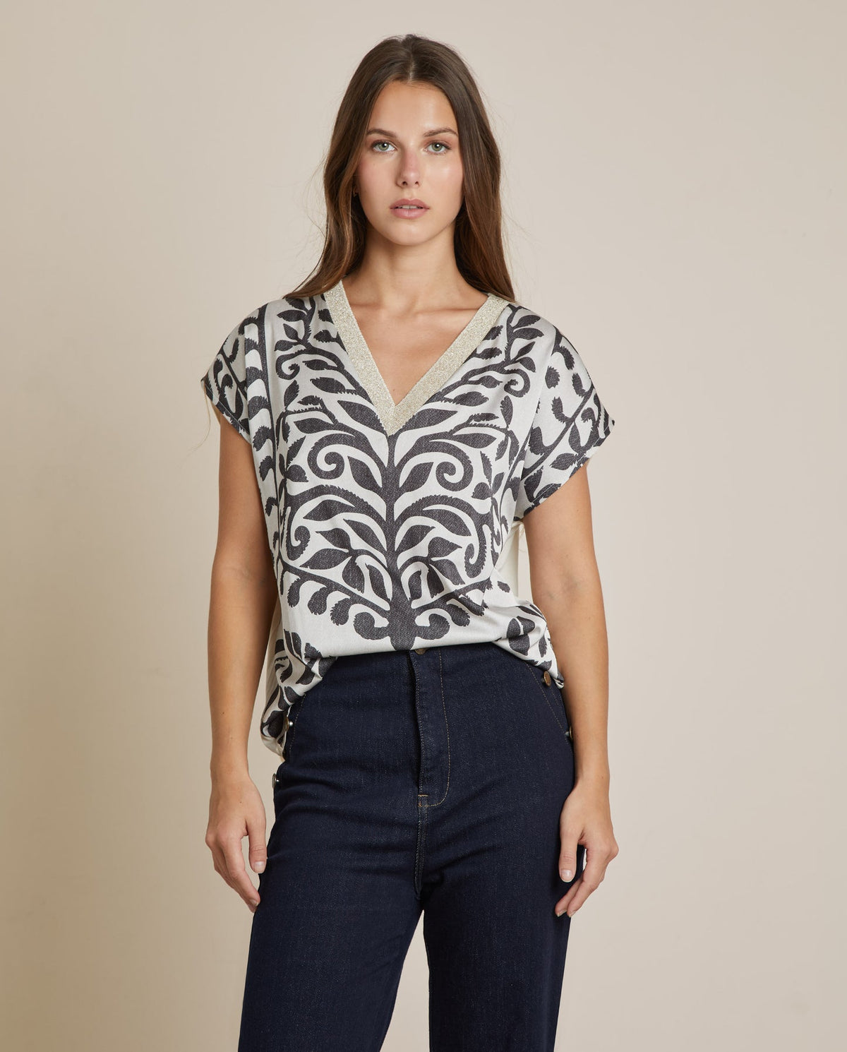 Camiseta pico Oro TRUCCO