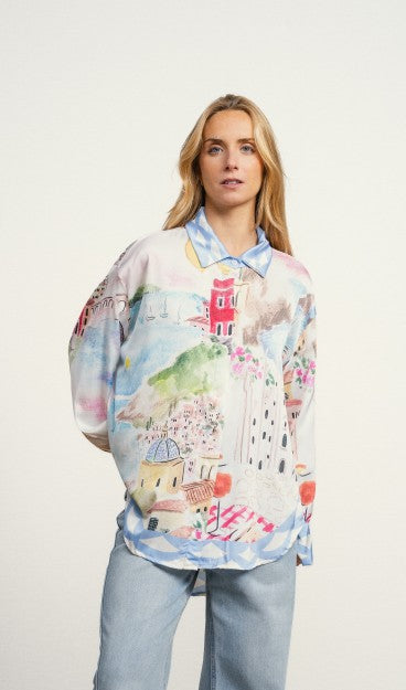 Camisa larga con estampado alegre y muy original. también puedes llevarla abierta y utilizarla como una sobrecamisa.

Composición: 100% Poliéster.

Se recomienda lavar a mano o en lavadora hasta 30º. No usar lejía, planchar suavemente del revés hasta 110º y no usar secadora.