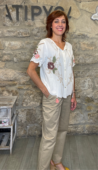 Camisa Bordada Flores ATIPYCA