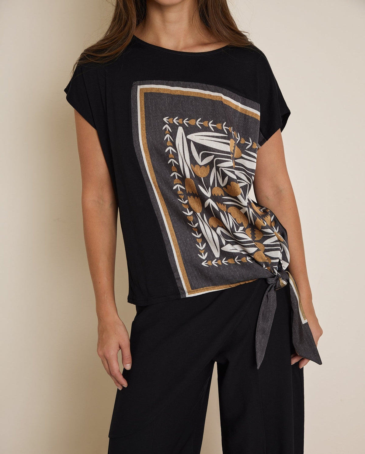 Camiseta NUDO LATERAL TRUCCO