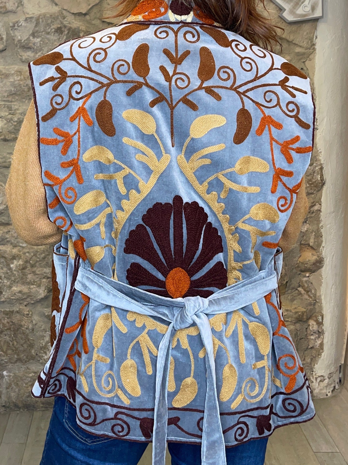 Chaleco Bordado Terciopelo ATIPYCA