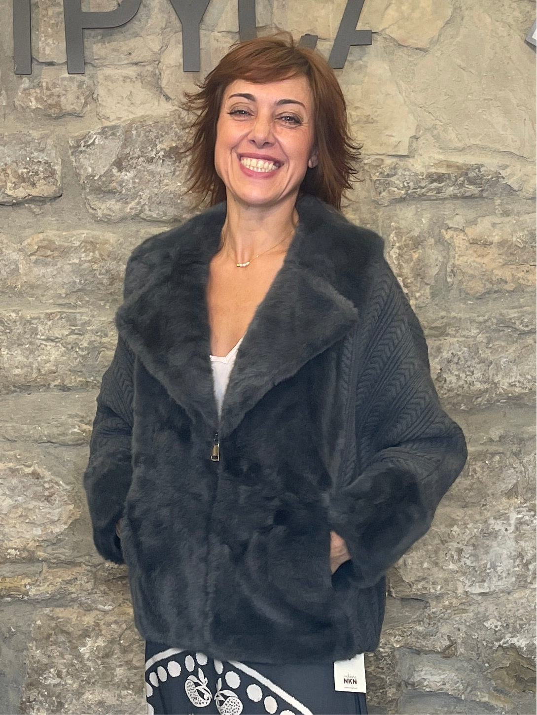 tejido combinado de punto y pelo del abrigo corto NKN – Tienda de ropa en Logroño Comprar abrigos Online