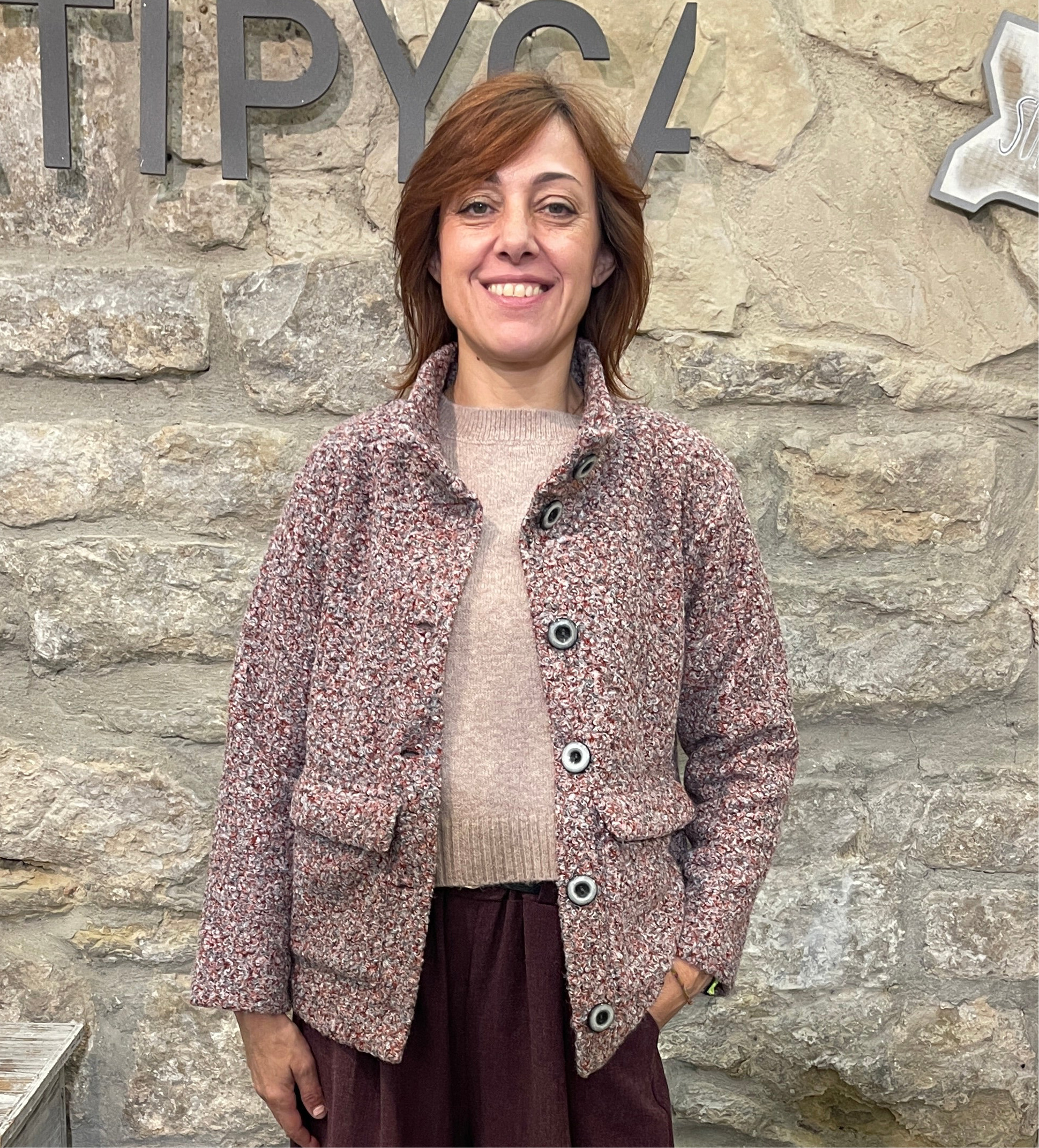 Abrigo corto de mujer Senoretta, diseño elegante ideal para otoño e invierno – Tienda de ropa en Logroño