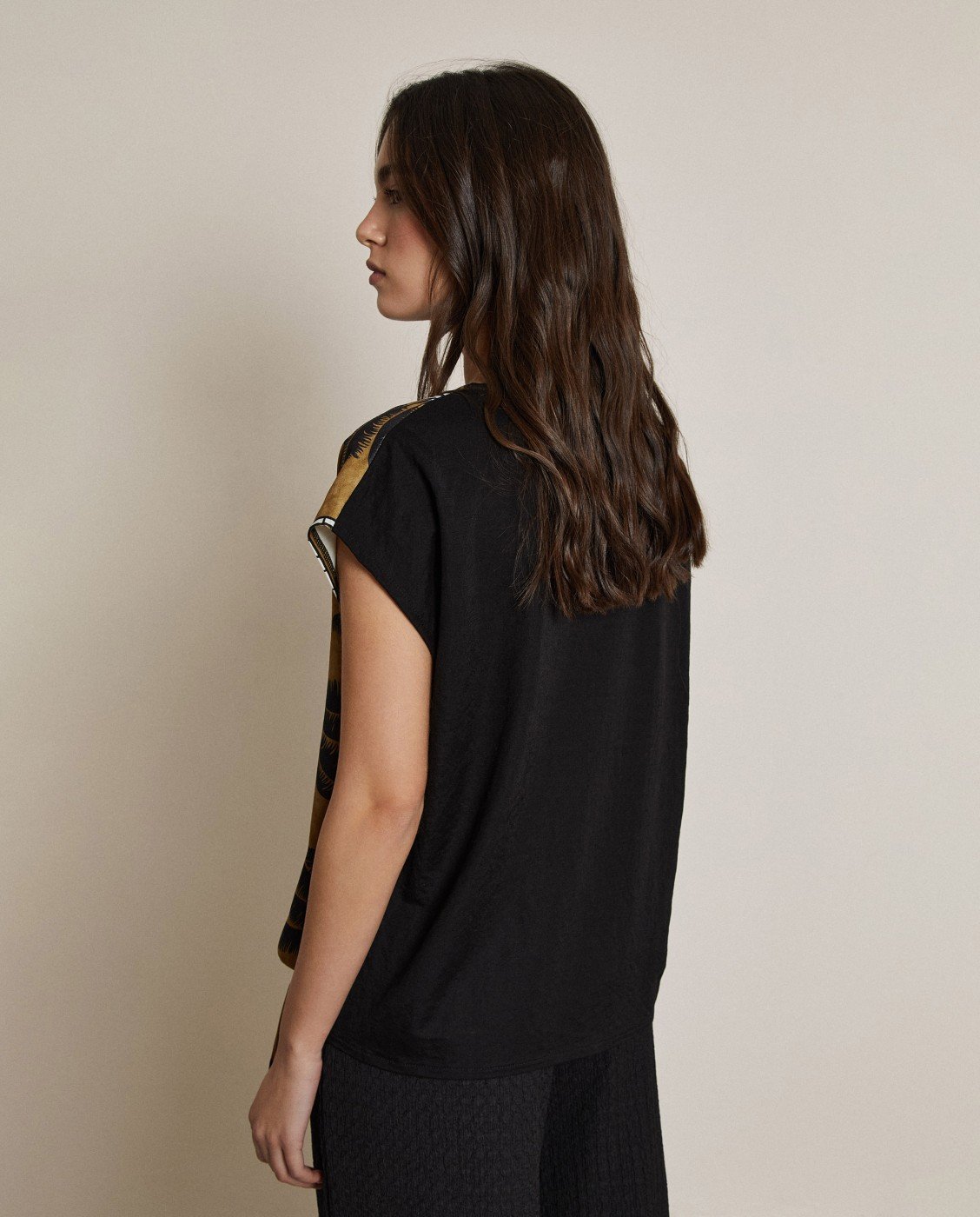 Camiseta CALYRA TRUCCO